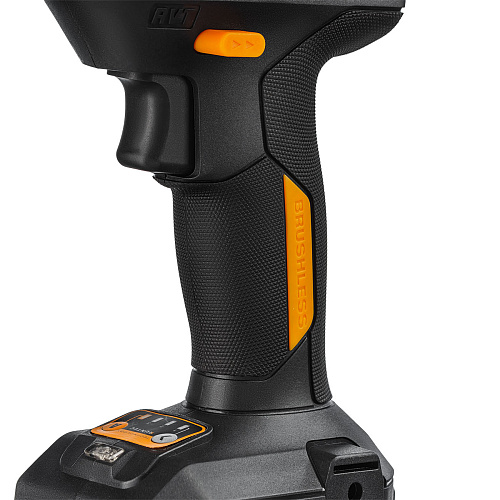 Гайковерт ударный аккумуляторный 750Нм RUNTEC PRO