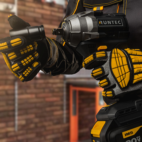 Гайковерт ударный аккумуляторный 750Нм RUNTEC PRO