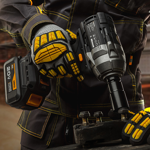 Гайковерт ударный аккумуляторный 750Нм RUNTEC PRO