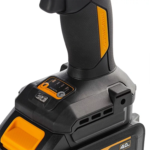 Гайковерт ударный аккумуляторный 1100Нм RUNTEC PRO